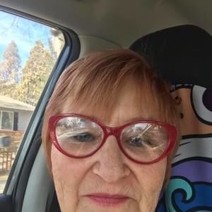 Meet your Posher, Jackie